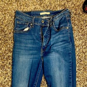 Levi’s Mile High Super Skinny Size 28